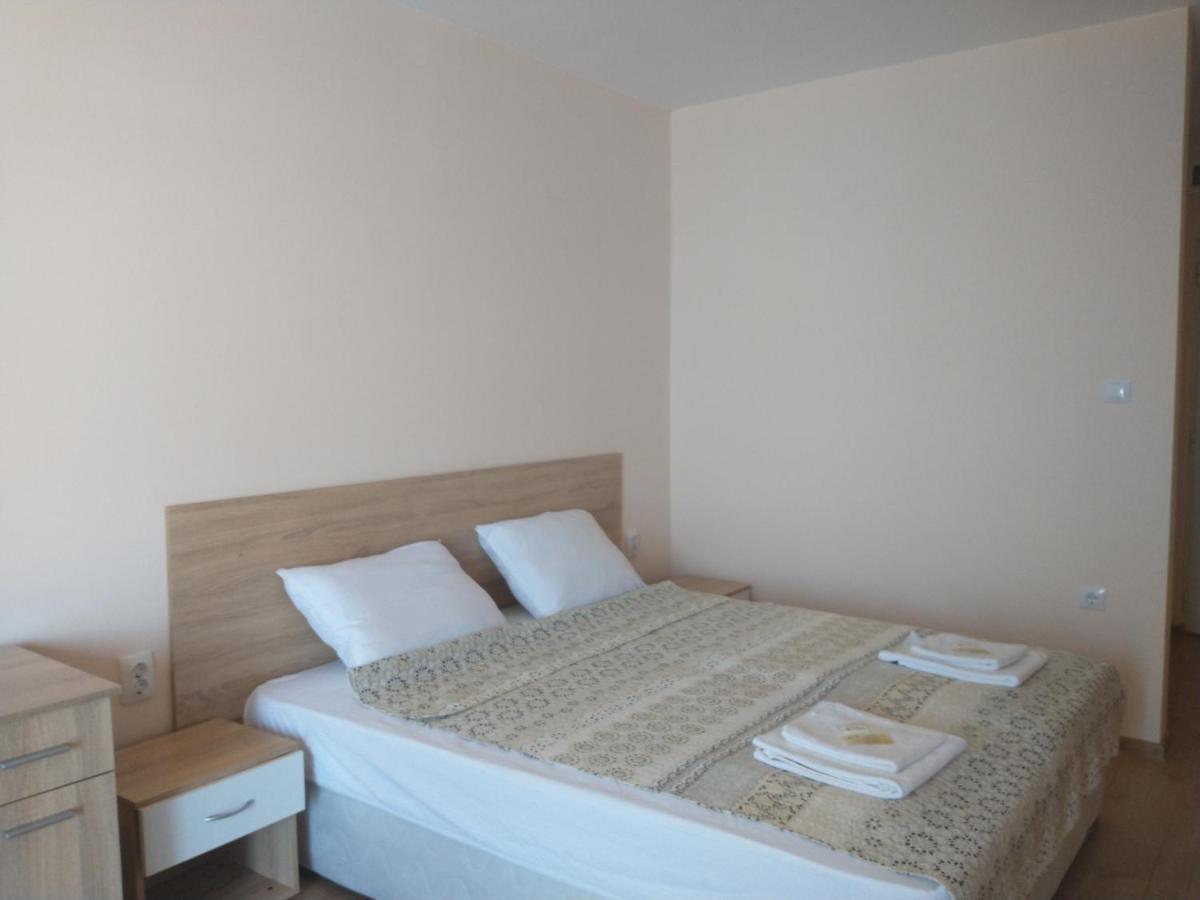 Aura Family Hotel Ravda Eksteriør bilde